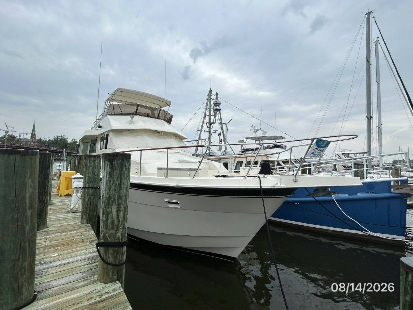 1987 Hatteras "Material Girl" - photo 3