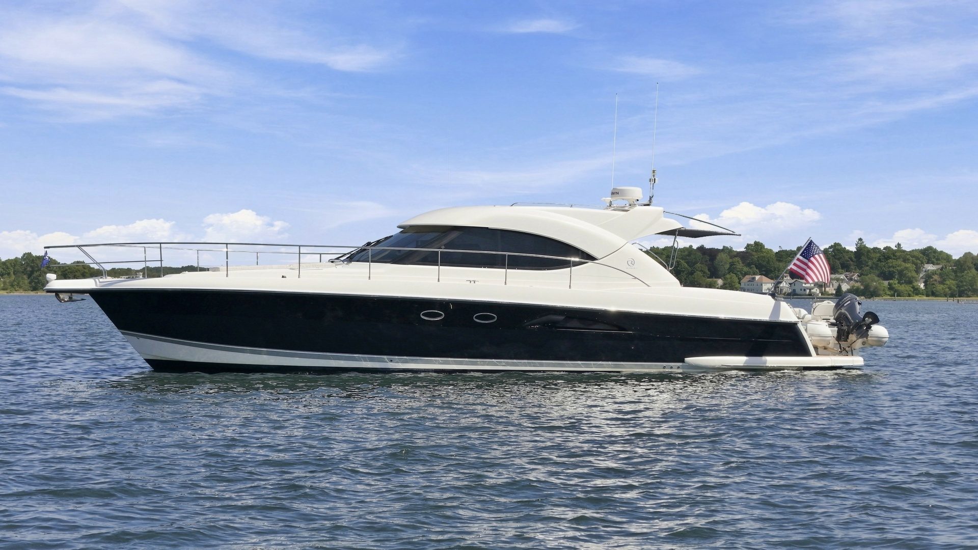 2009 Riviera 4700 Sport Yacht "Strider" - photo 1