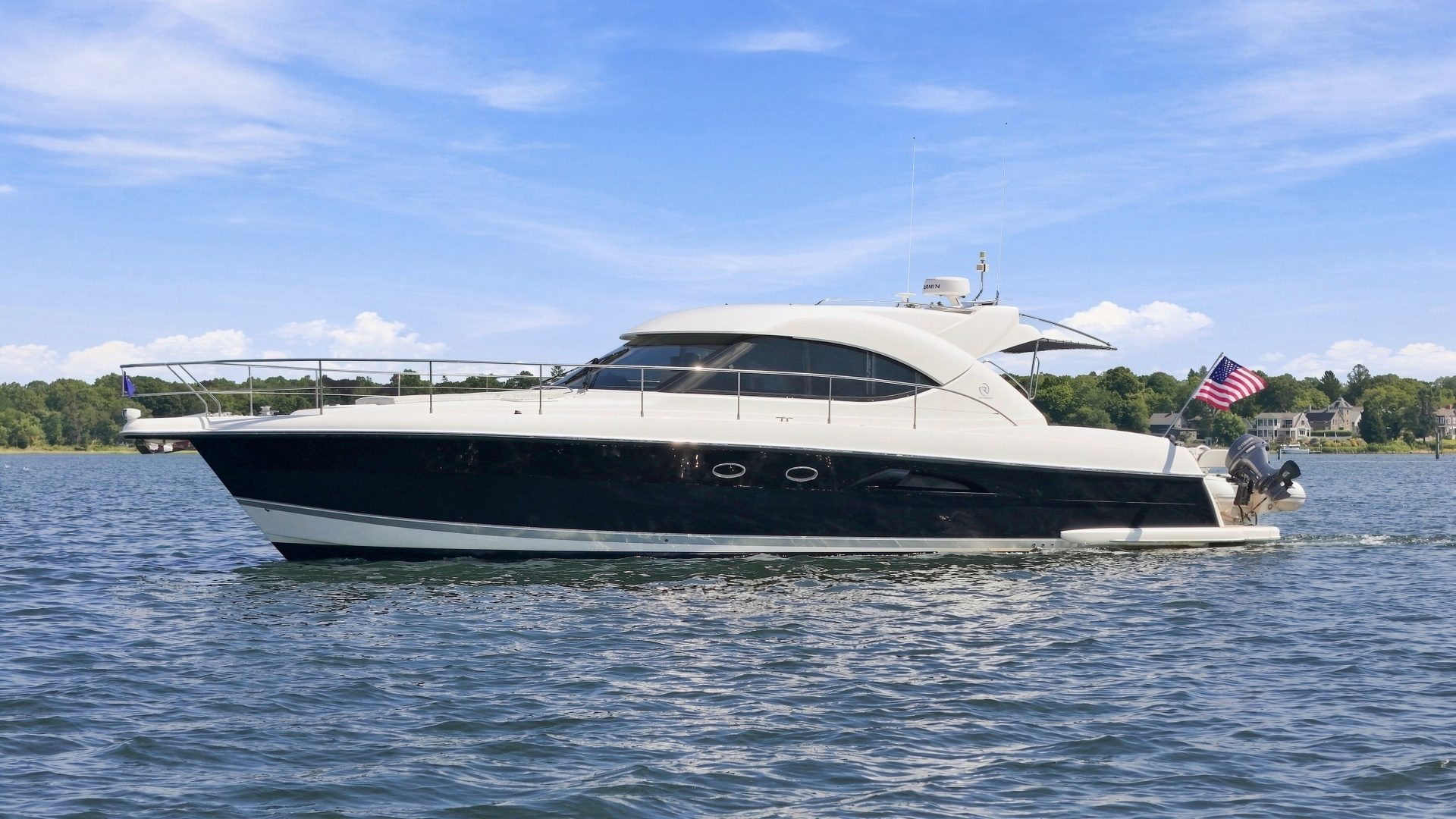 2009 Riviera 4700 Sport Yacht "Strider" - photo 2