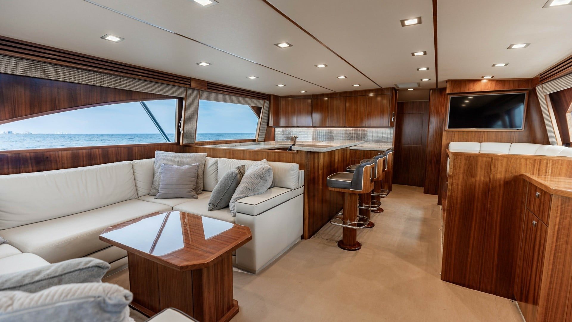 2018 Viking 72 Convertible "Metal Masher" - photo 3