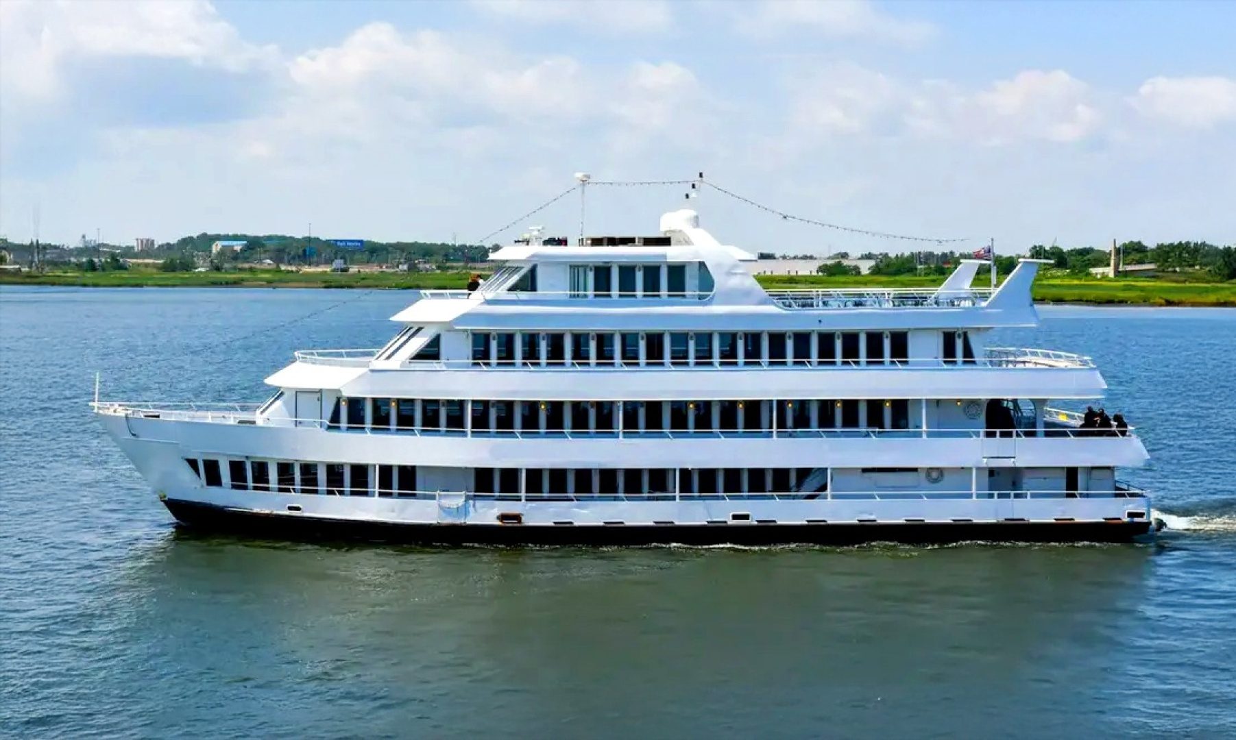 1979 Blount Marine 130 Dinner Cruise "Cornucopia Princess" - photo 1