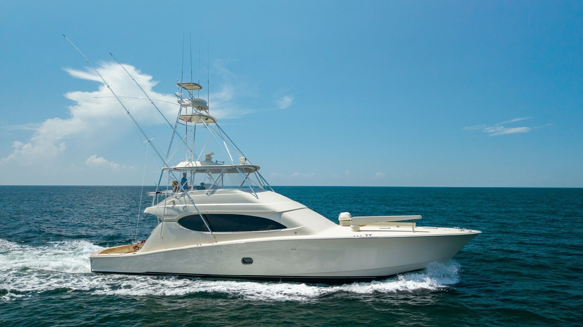 2007 Hatteras 68 Convertible "Kemosabe" - photo 1