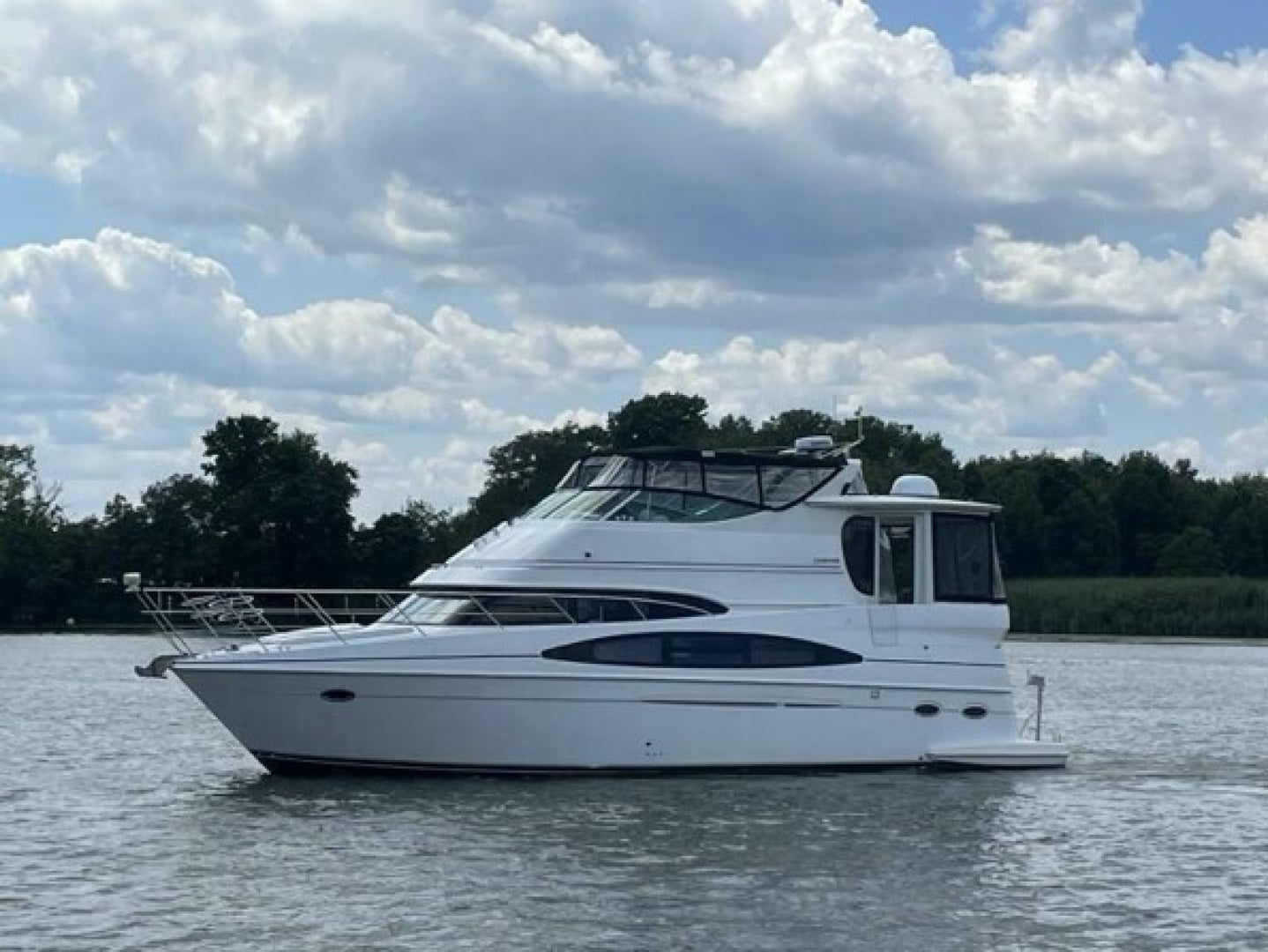2002 Carver 466 Motor Yacht - photo 1