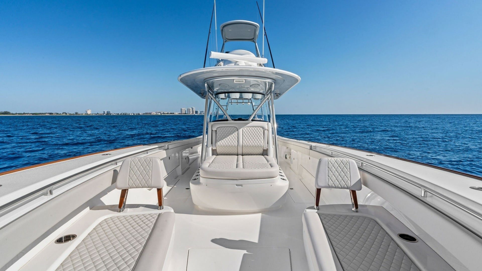 2025 Valhalla Boatworks V-41 "Annabee" - photo 3