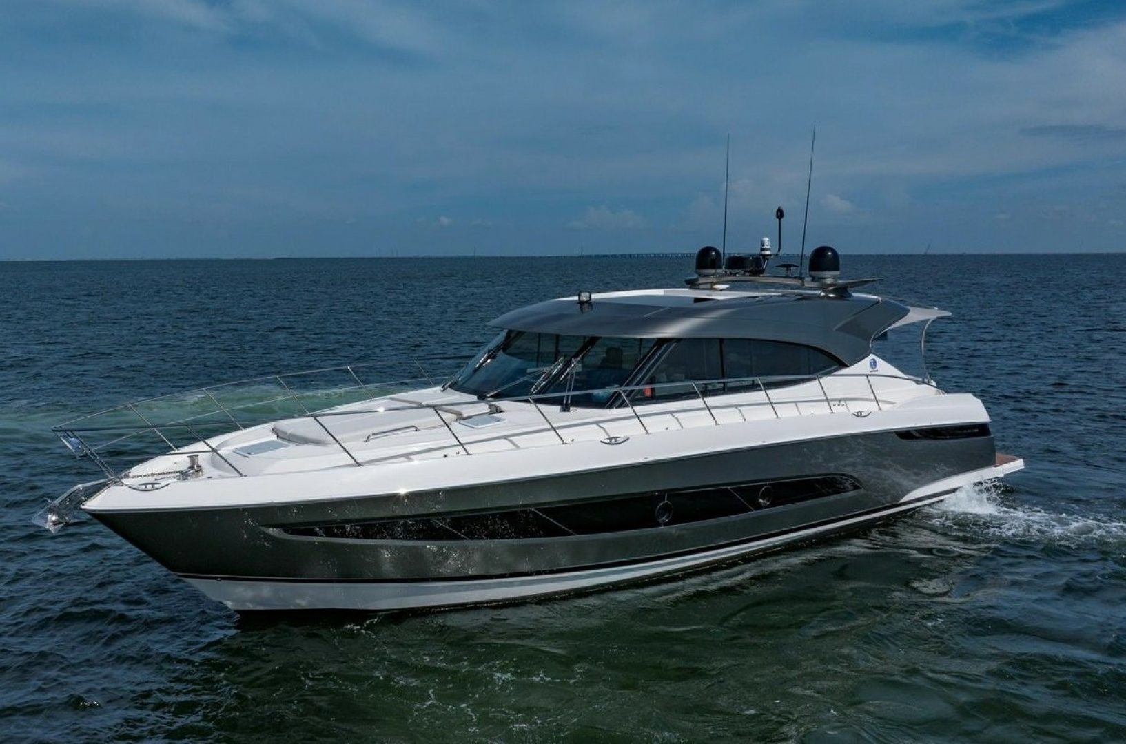 2023 Riviera 5400 Sport Yacht "MARITIME" - photo 1