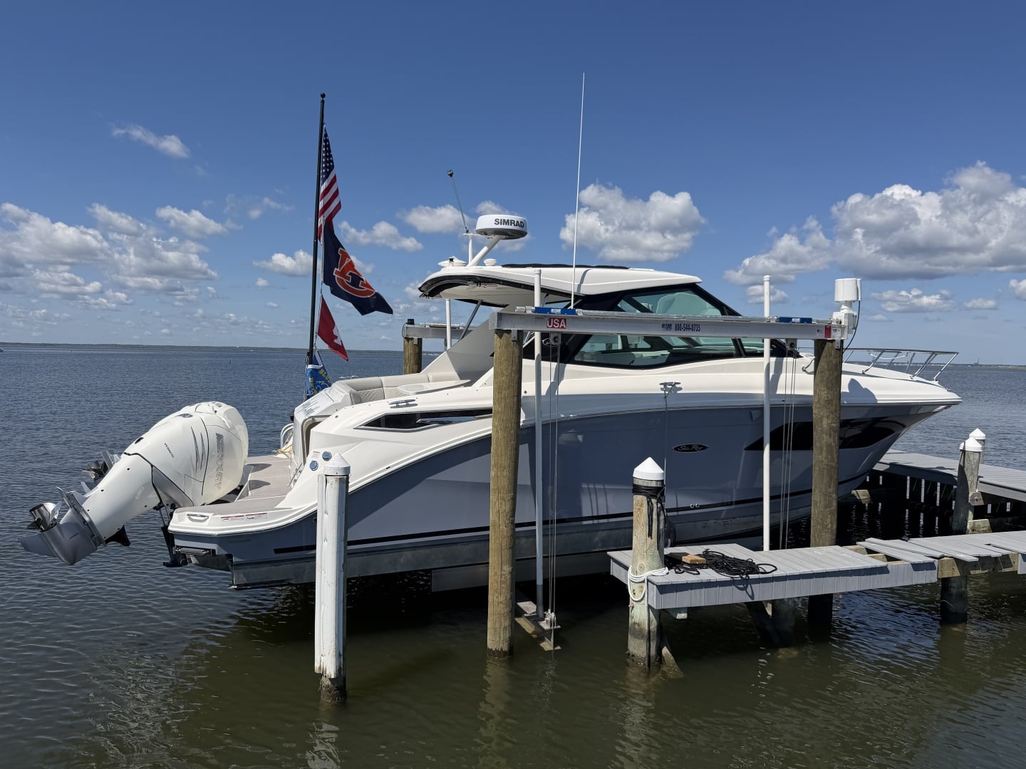 2023 Sea Ray 320 Sundancer - photo 3