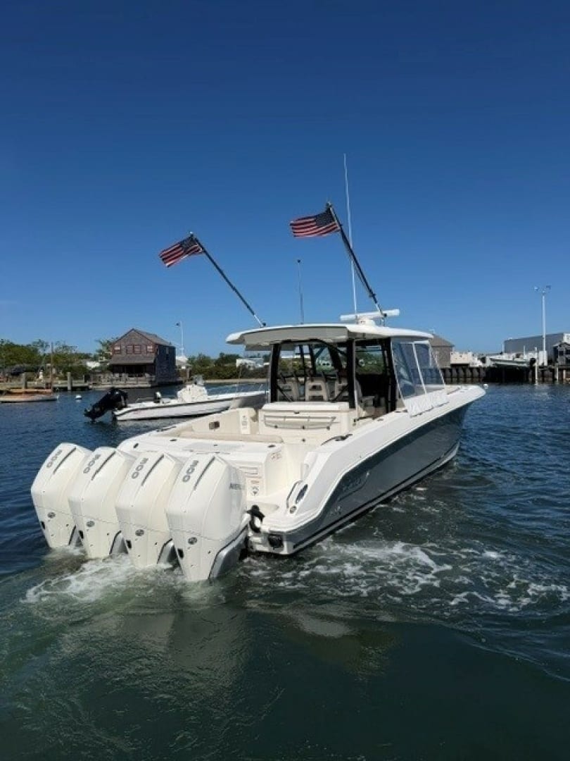 2021 Boston Whaler 380 Outrage "TOOTH AND NAIL" - photo 3
