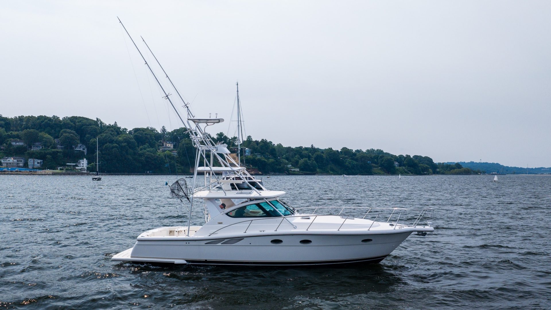 2004 Tiara Yachts 3800 Open "CRYSTAL SPRING" - photo 2