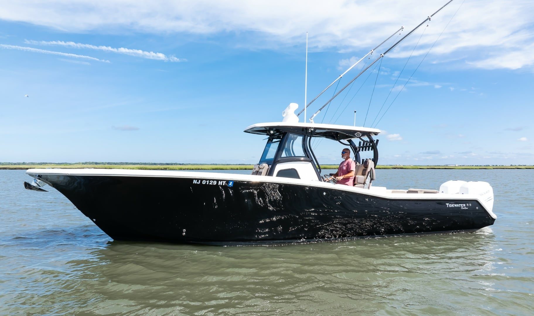 2023 Tidewater 320 CC Adventure - photo 1