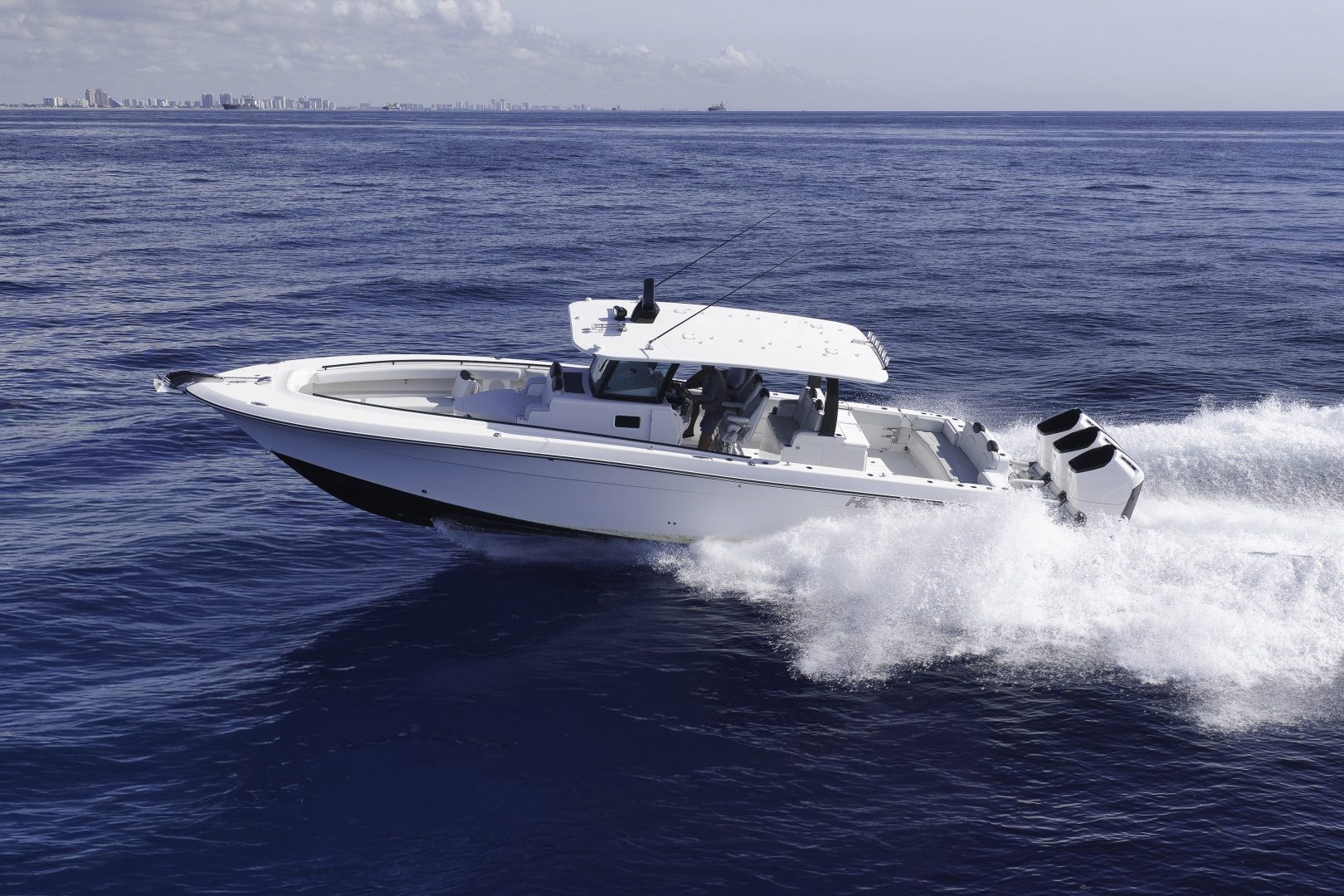 2024 HCB 42 Lujo "n/a" - photo 2
