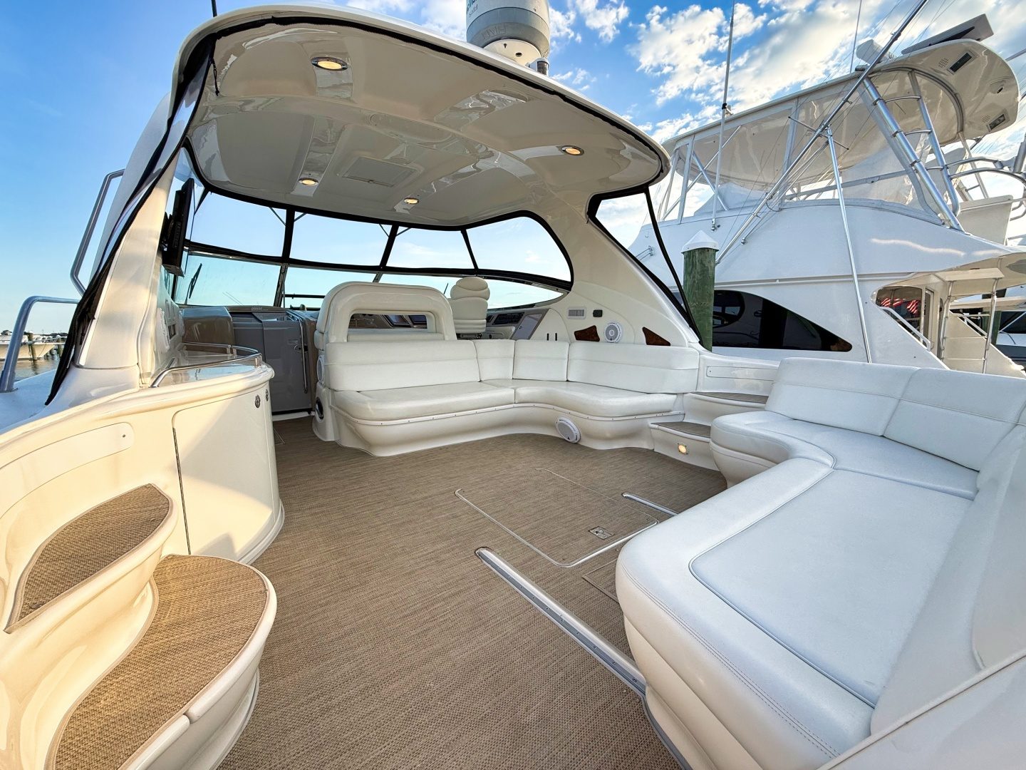 2003 Sea Ray 550 Sundancer - photo 2