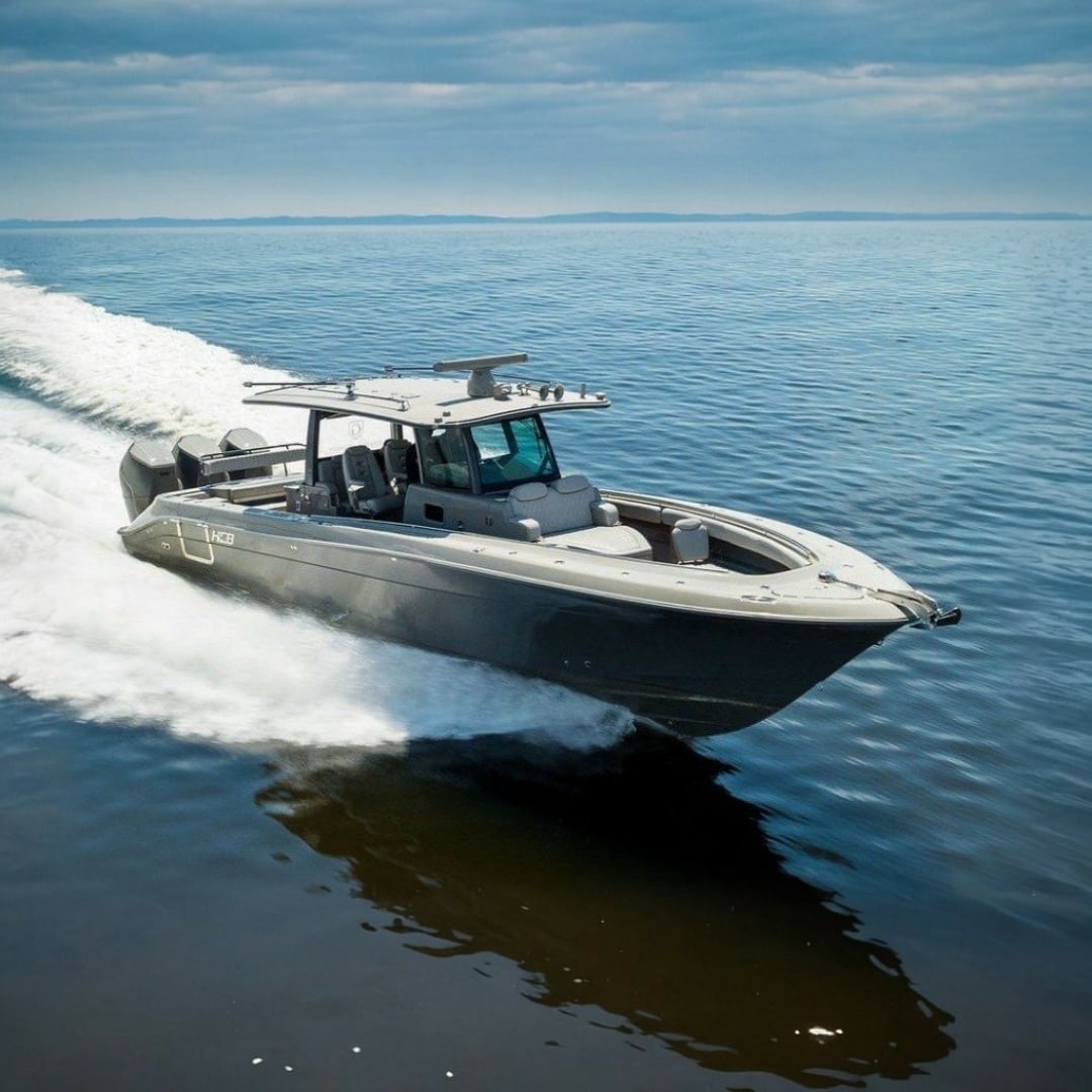 2023 HCB 42 Lujo "FIFTY SHADES OF GRAYDON" - photo 1
