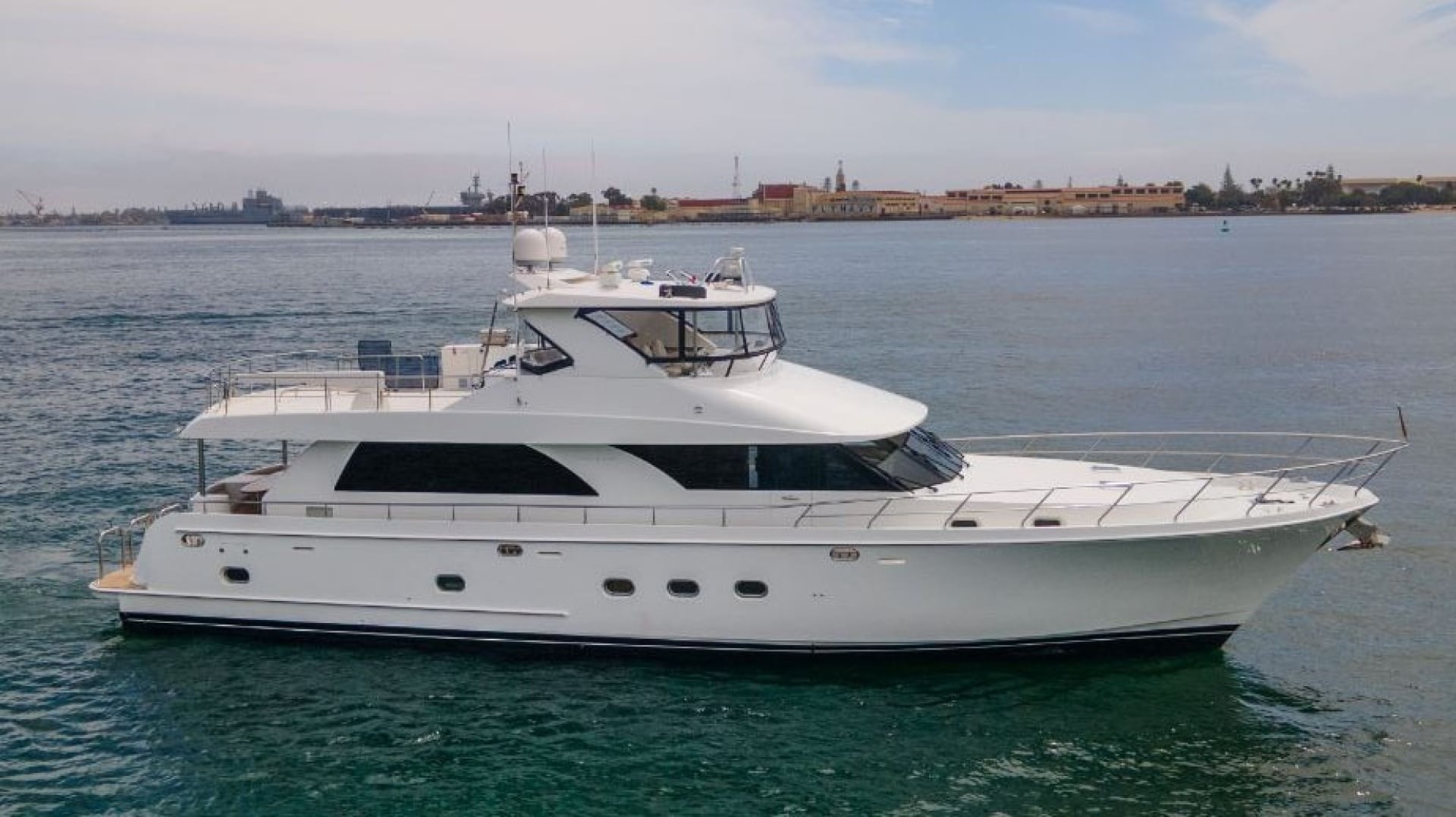 2009 Ocean Alexander 74 Flybridge "SEA GRACE" - photo 1