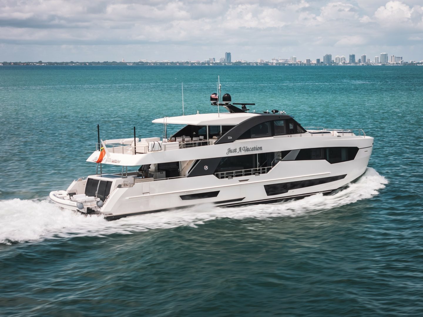 2024 Ocean Alexander 30R "JUST A VACATION" - photo 1