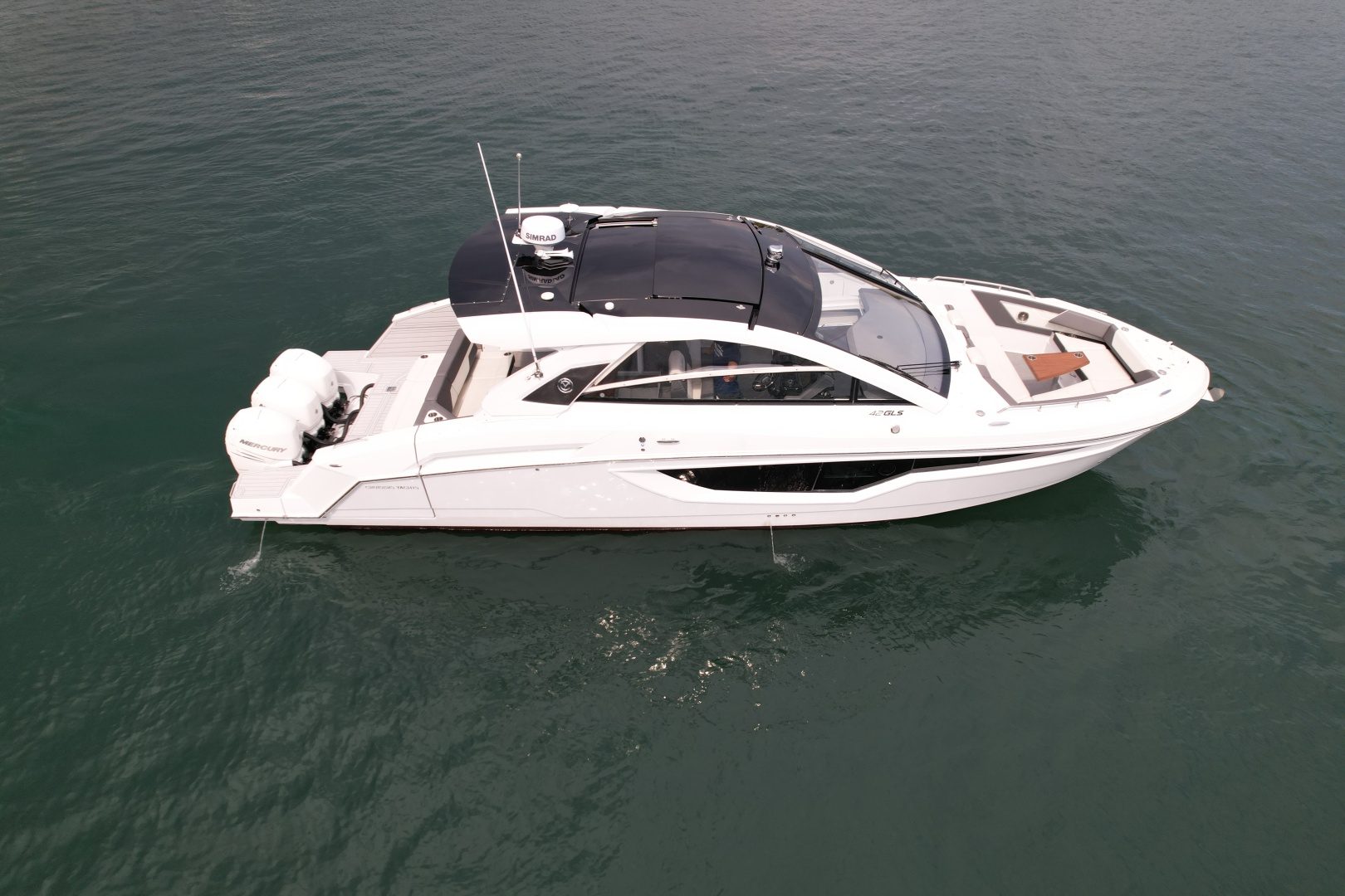 2021 Cruisers Yachts 42 GLS OB "Playbook" - photo 2