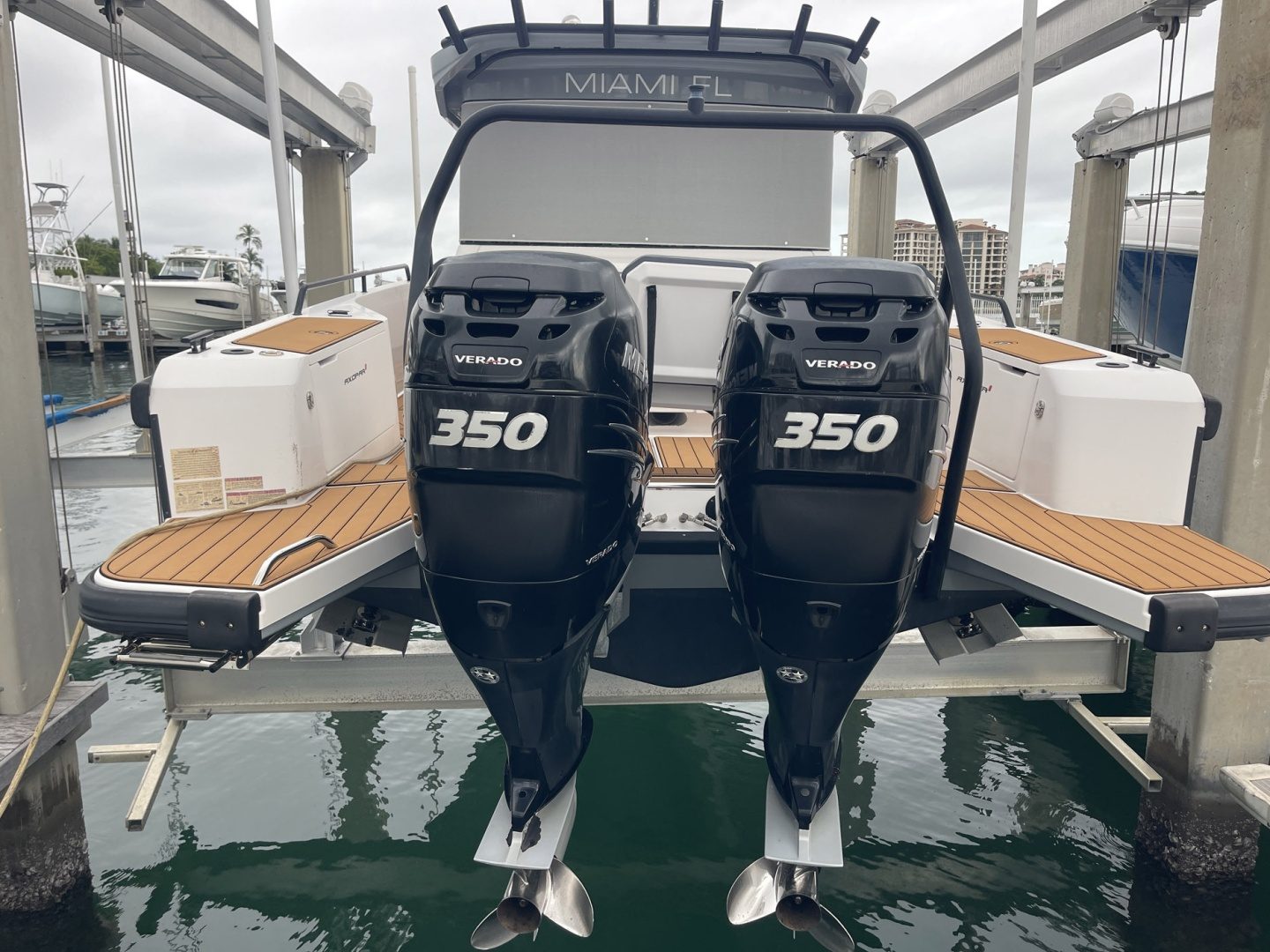 2021 Axopar 37 XC Cross Cabin "STARDUST" - photo 2