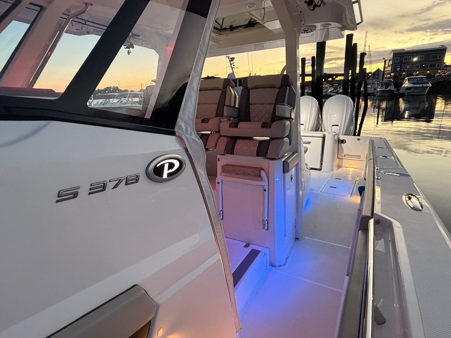 2022 Pursuit S378 "Sea Shed" - photo 3