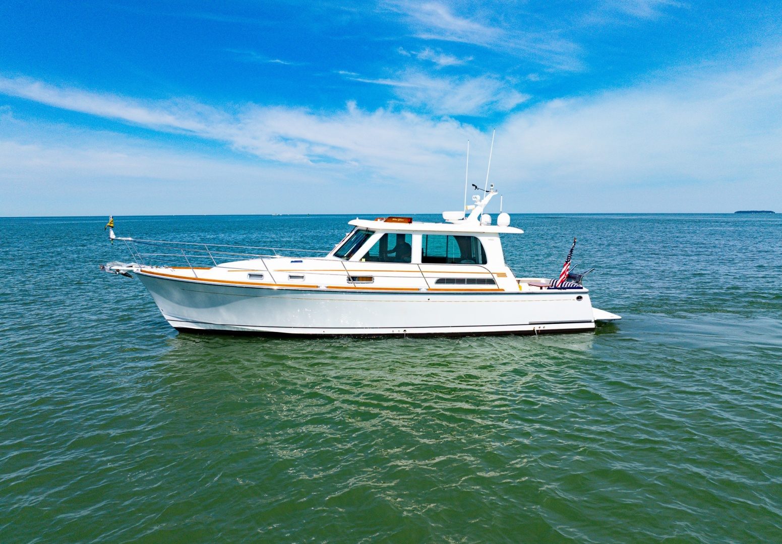 2010 Sabre 40 Sedan "Blue Skies" - photo 2