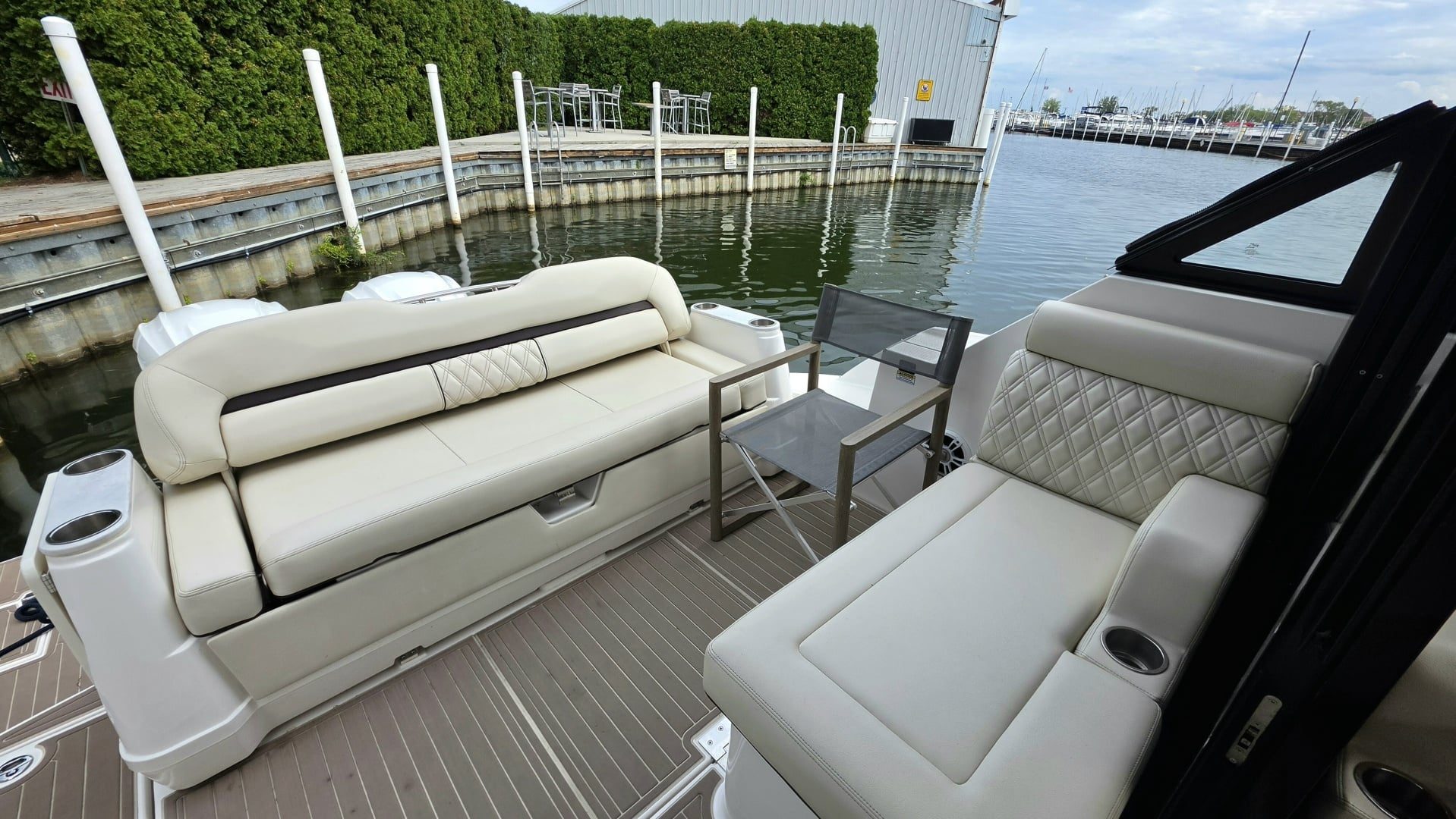 2023 Regal 36 XO - photo 2