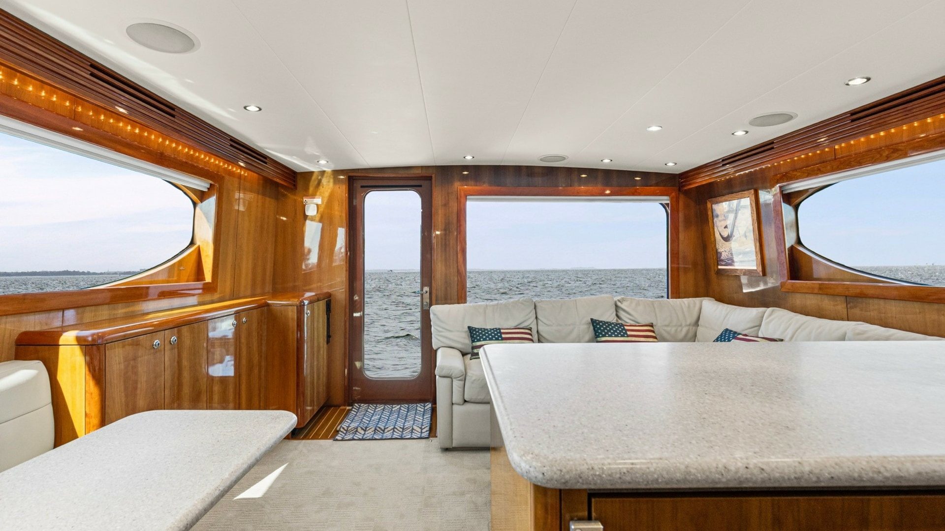 2008 Hatteras 54 Convertible "American Made" - photo 2