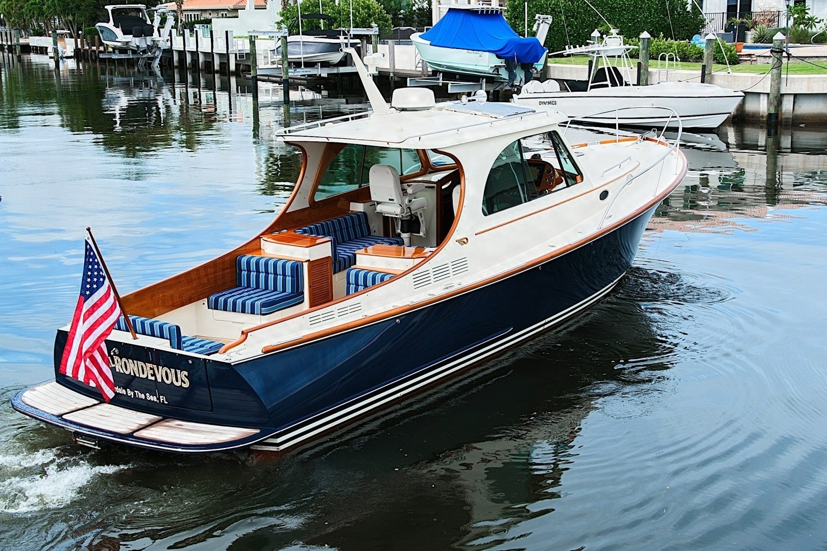 2018 Hinckley Picnic Boat 37 MKIII "Joan's LiL Rondevous" - photo 3