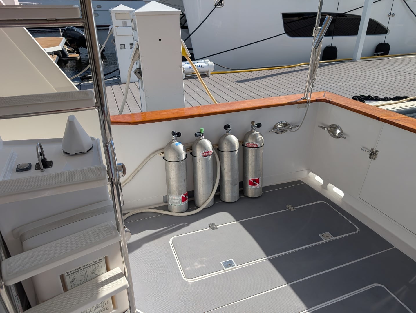 1997 Offshore Yachts Pilothouse Motor Yacht "Candide" - photo 3