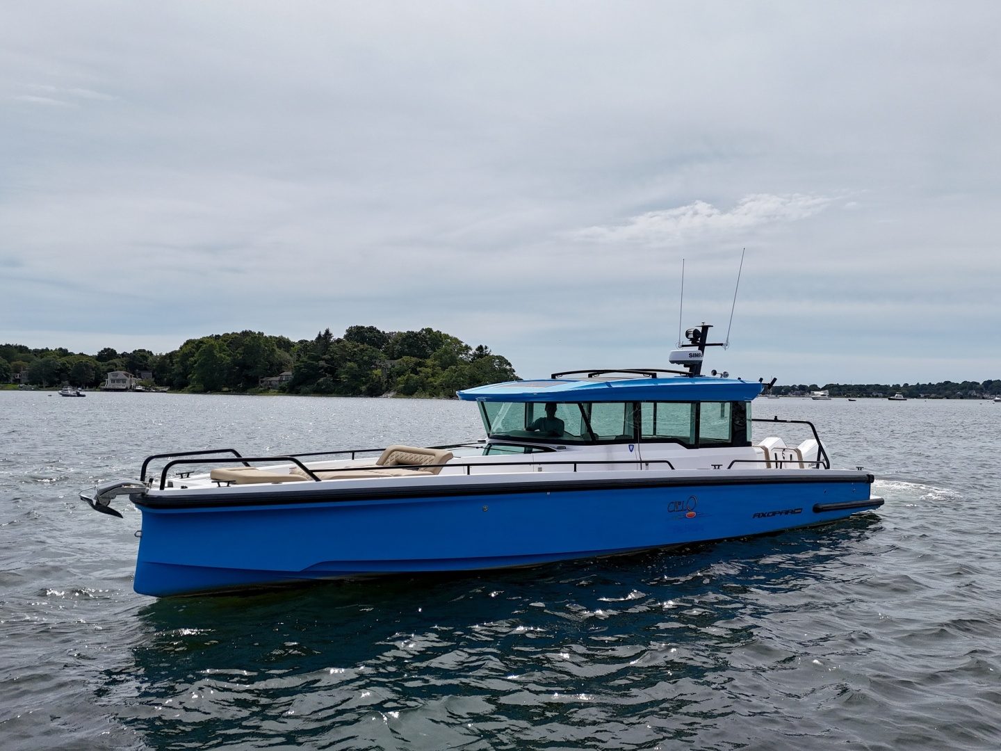 2021 Axopar 37 XC Cross Cabin "Cielo" - photo 3