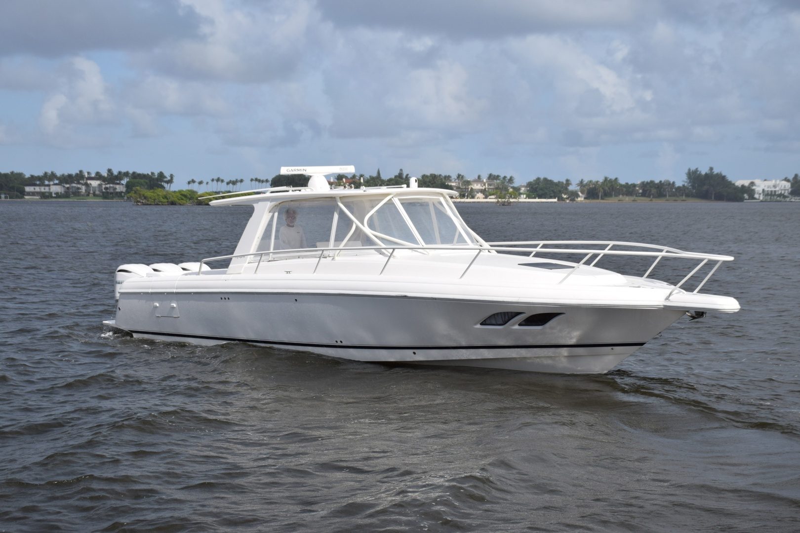 2010 Intrepid 390 Sport Yacht "ISLA REINA" - photo 2