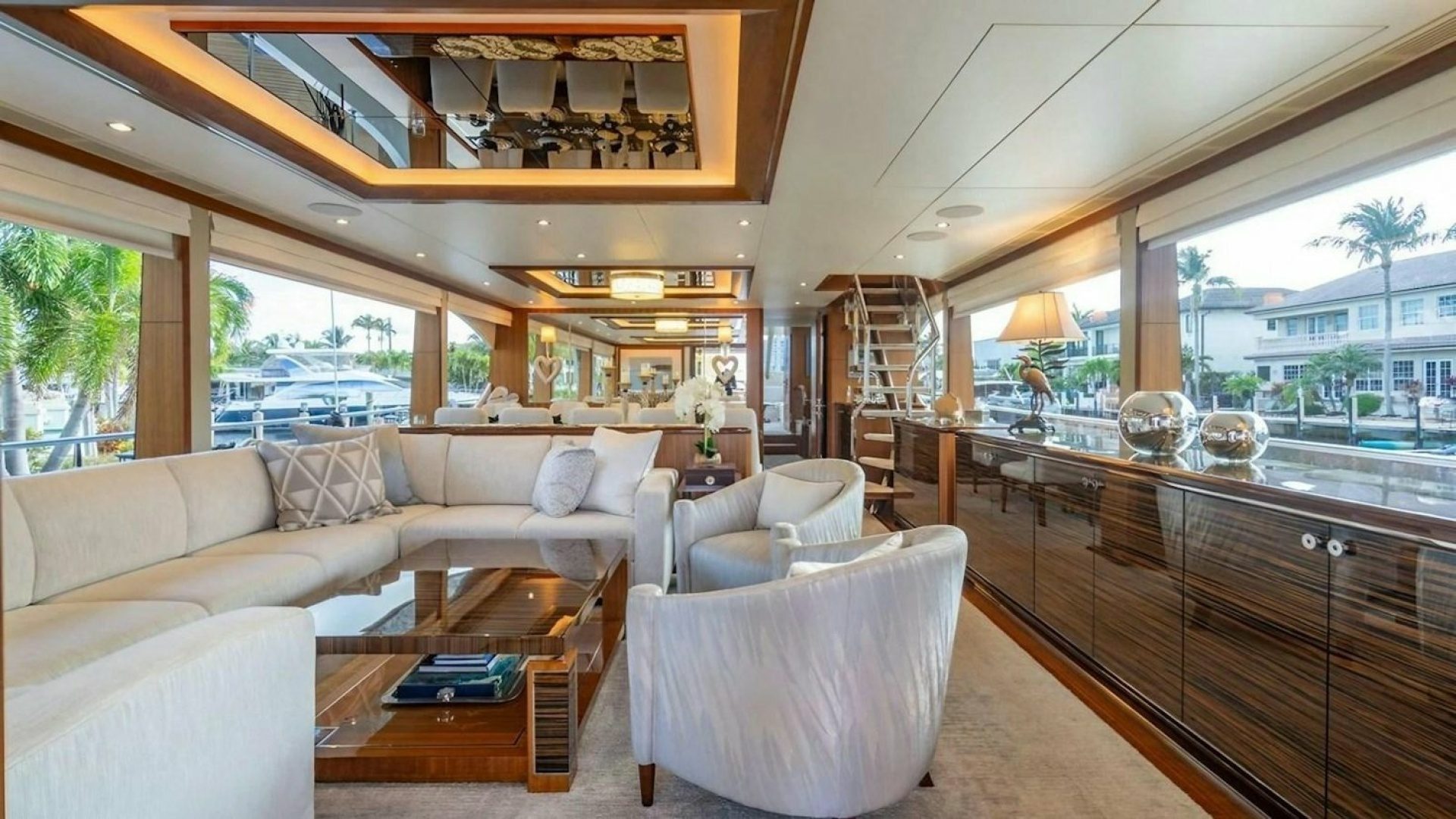 2020 Ocean Alexander Sky Lounge "BELLA LISA" - photo 2