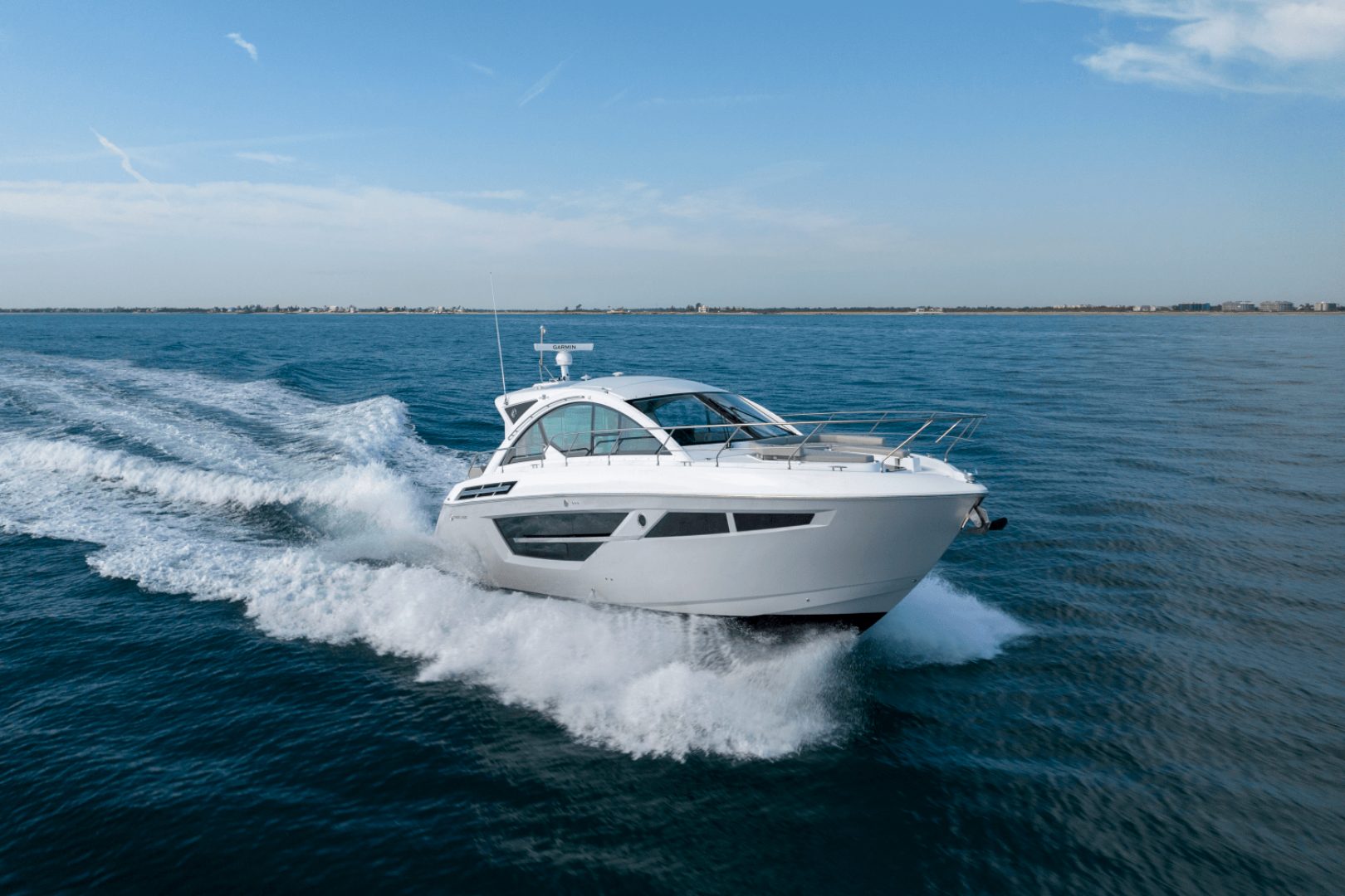 2025 Cruisers Yachts 50 Cantius - photo 3