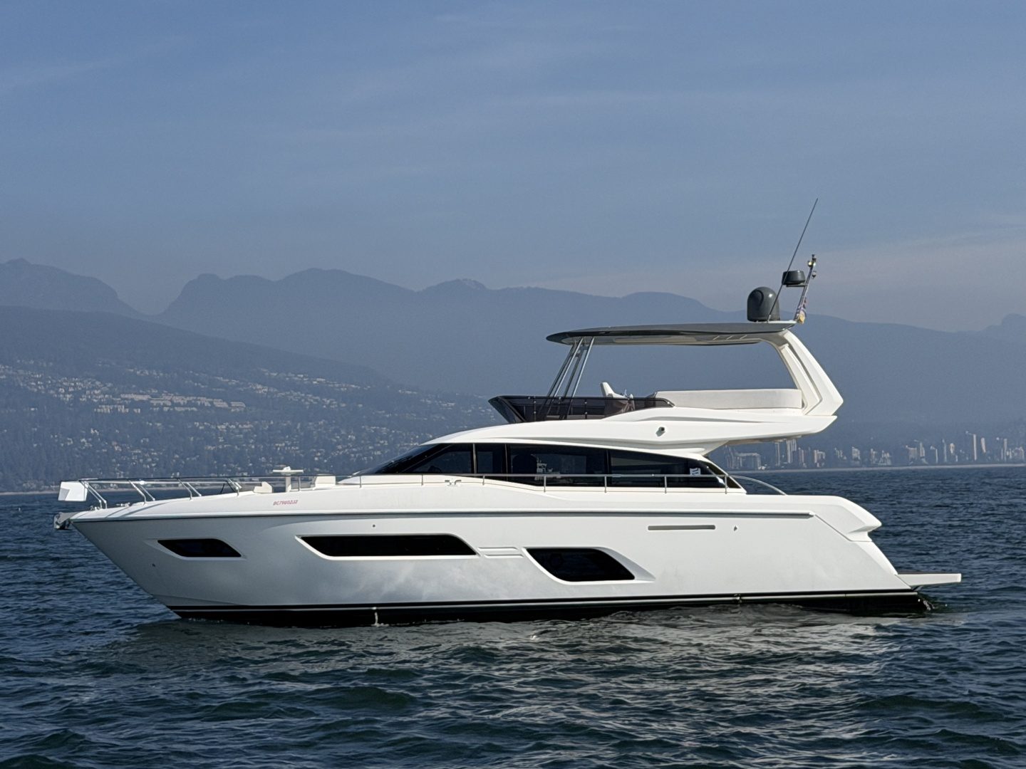 2020 Ferretti Yachts 550 Fly - photo 2
