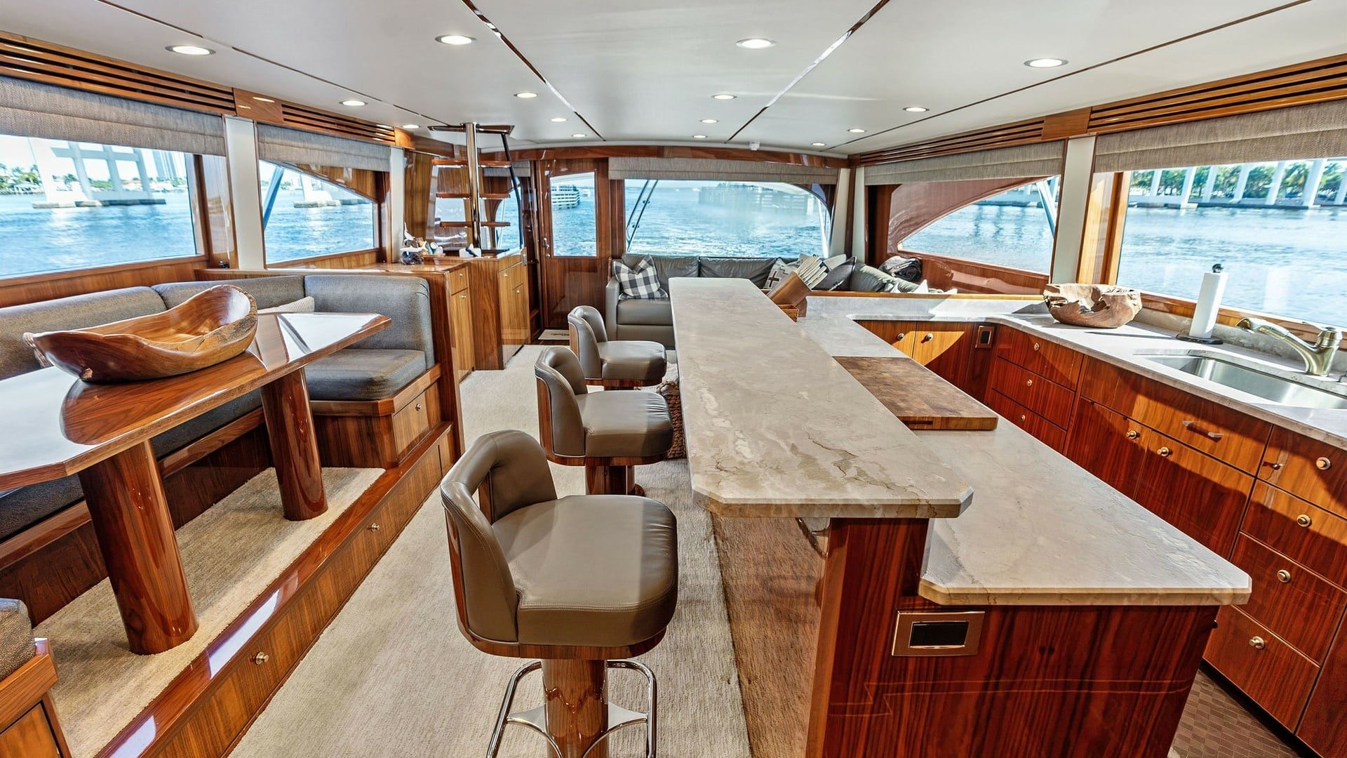 2017 Viking 80 Convertible "Aussie Rules" - photo 3