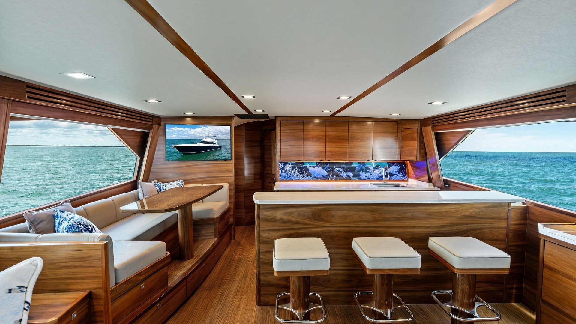 2024 Viking 68 Convertible "Laid Back" - photo 3