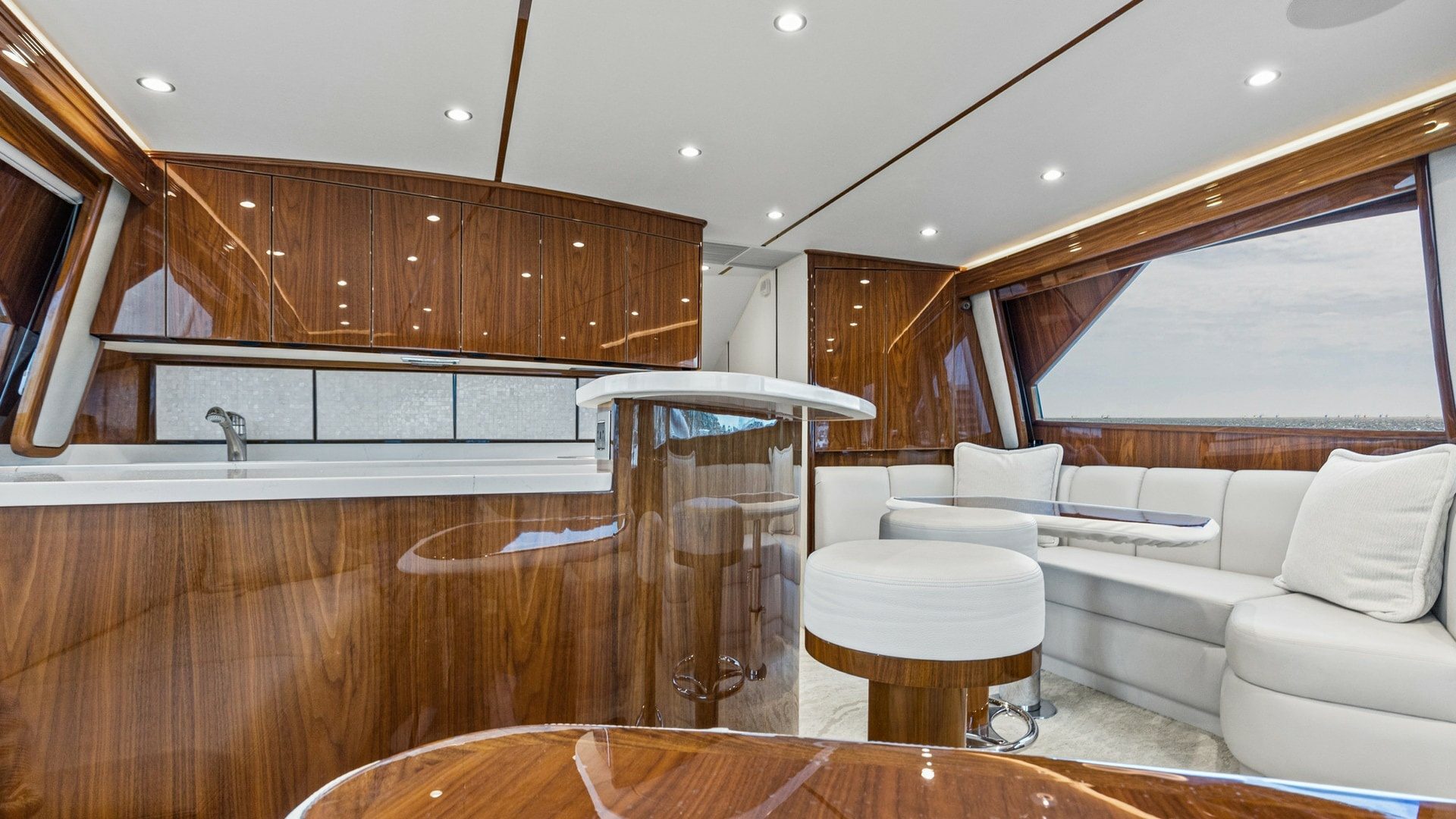 2022 Viking 58 Convertible "Cole Play" - photo 3