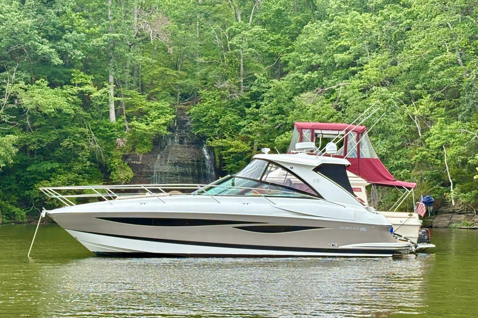 2010 Cobalt 373 "WILDER TIMES" - photo 2