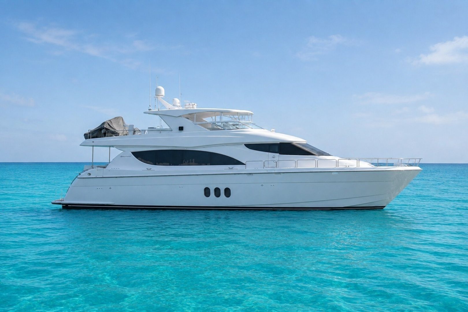 2013 Hatteras 80 Motor Yacht "WENDY I" - photo 2