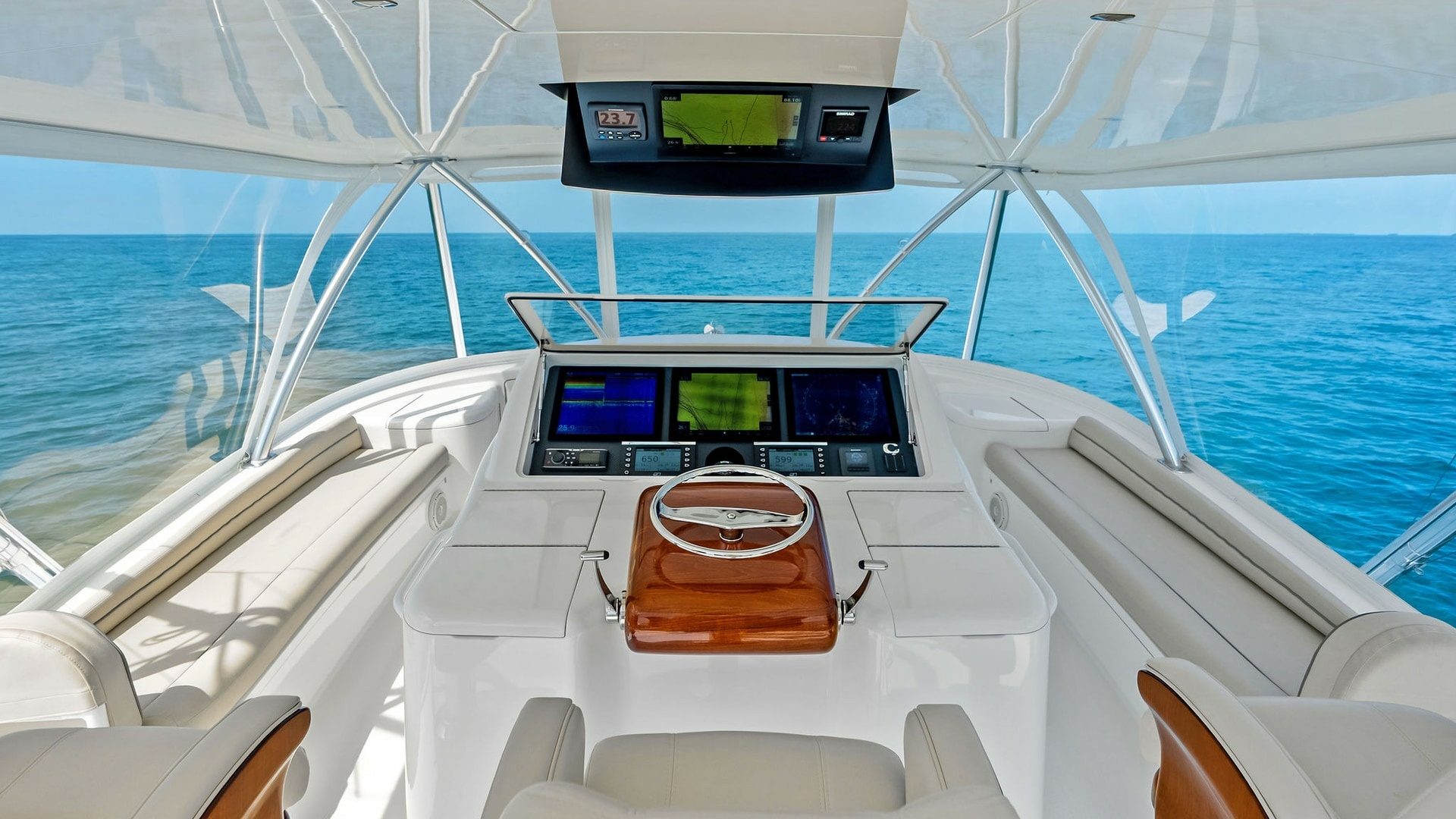 2018 Viking 62 Convertible "Rollin’ Deep" - photo 2