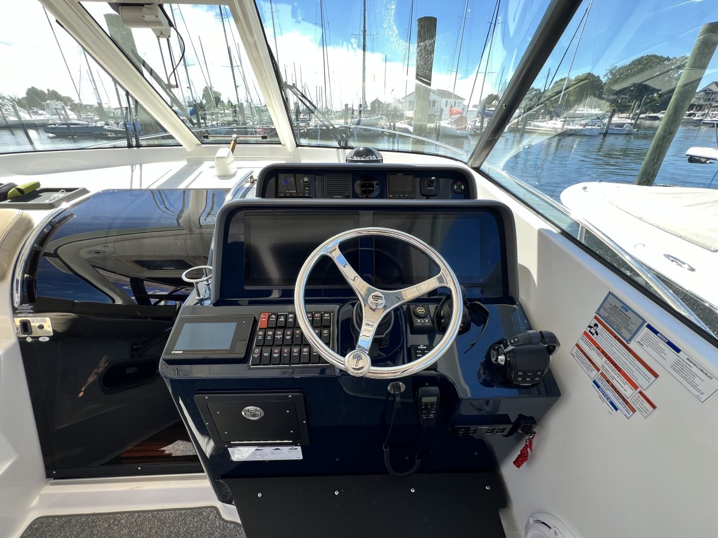 2020 Pursuit 385 Offshore - photo 3