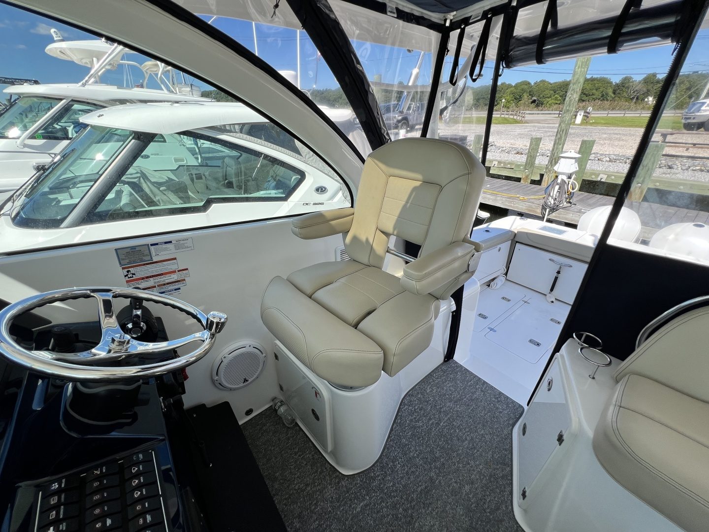 2020 Pursuit 385 Offshore - photo 2