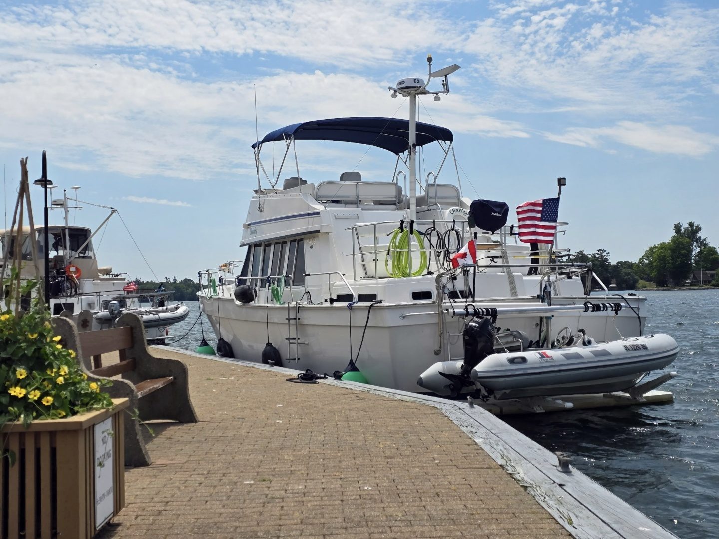 2001 Mainship 43 Trawler Aft Cabin "Charley" - photo 3