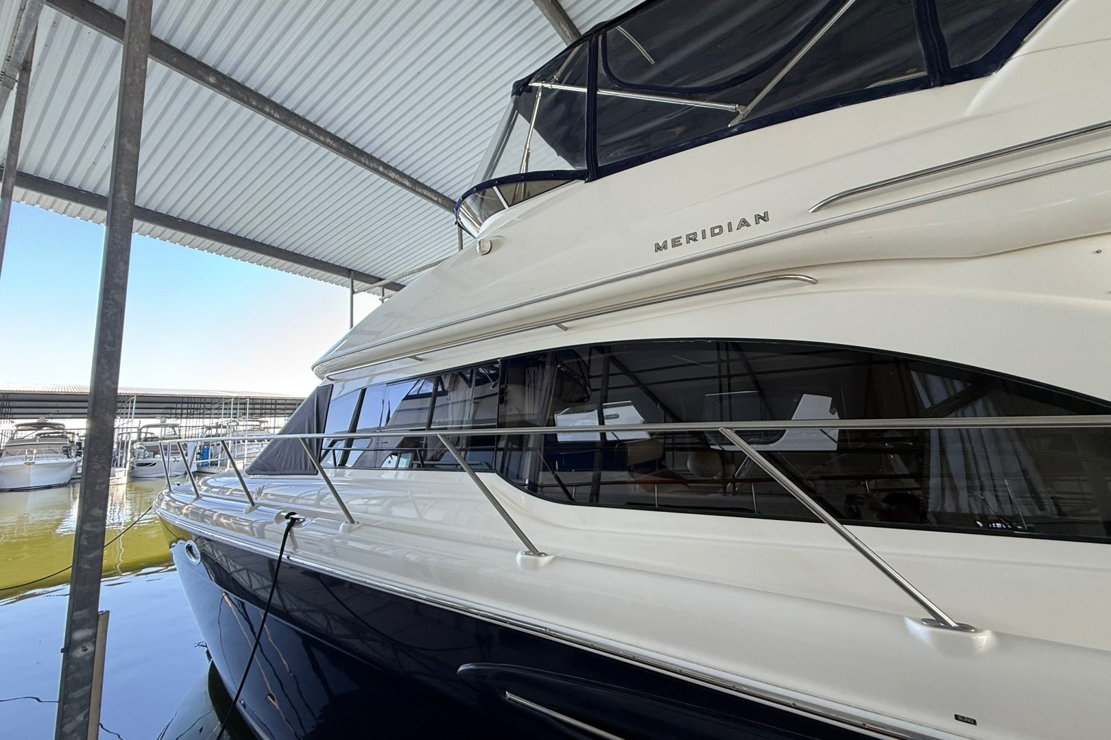 2007 Meridian 411 Sedan - photo 2