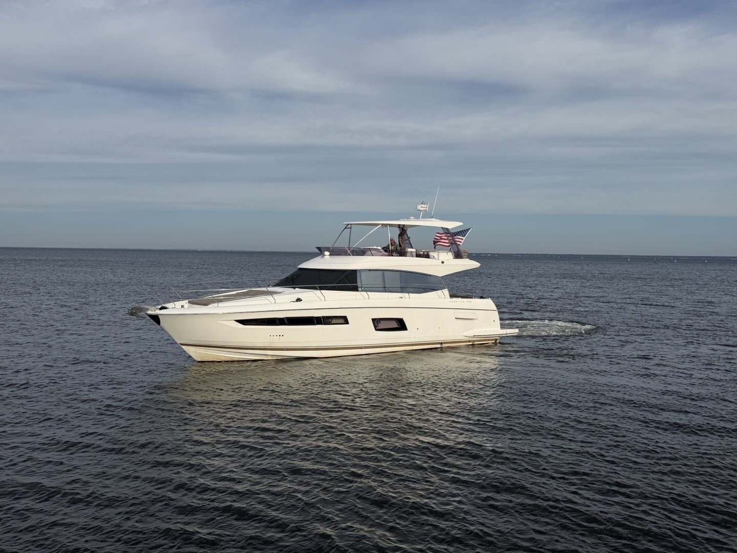 2015 Prestige 550 - photo 2