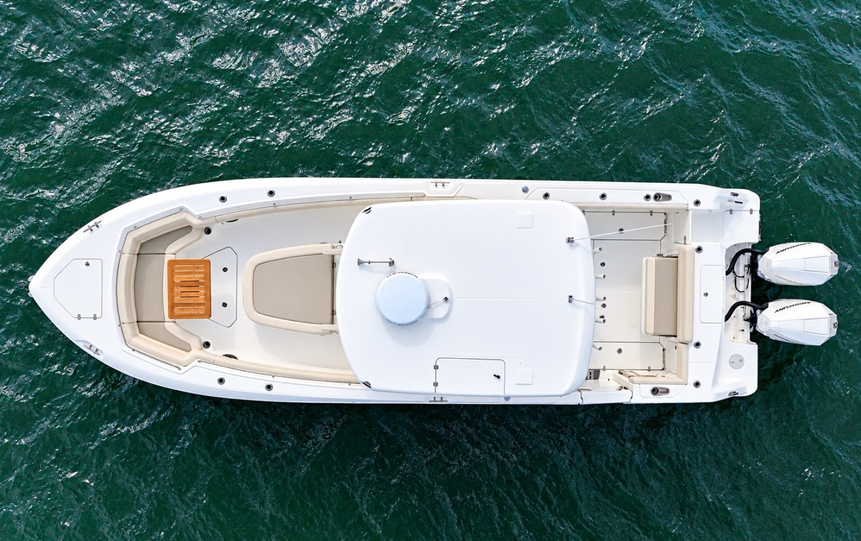 2024 Boston Whaler 330 Outrage - photo 2