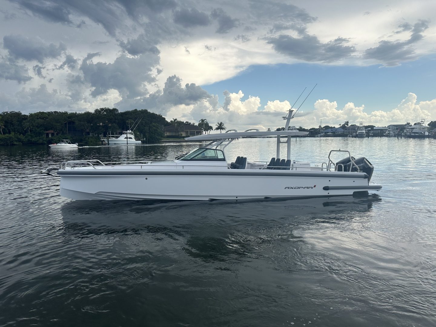 2024 Axopar 37 Sun Top - photo 3