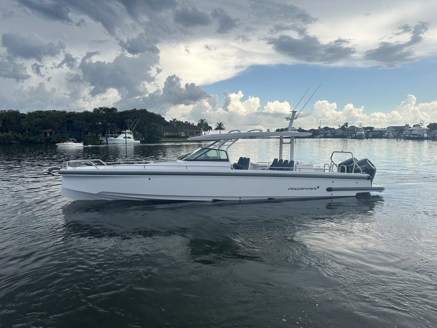 2024 Axopar 37 Sun Top - photo 2