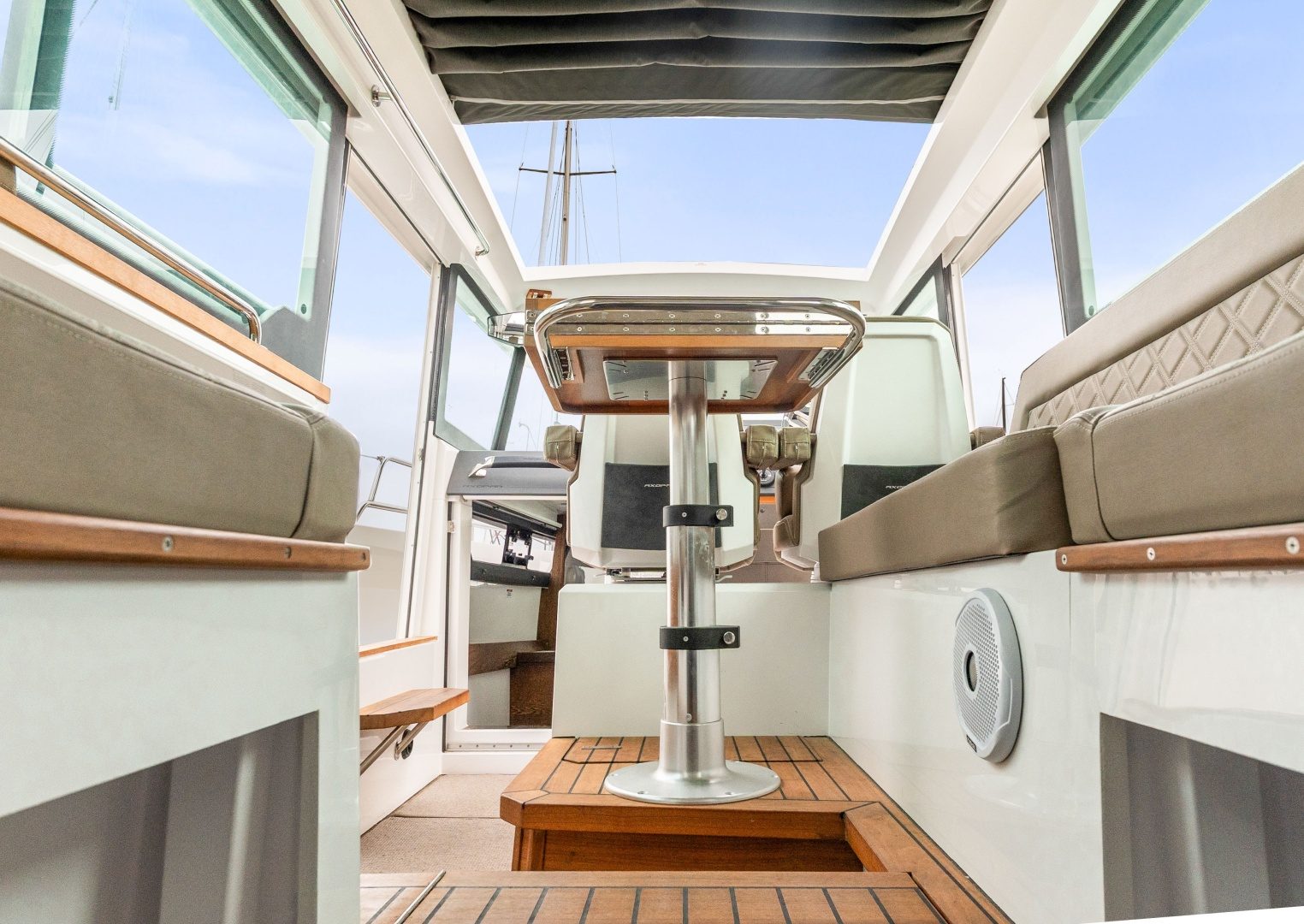 2019 Axopar 37 Cabin "WESTIE" - photo 3