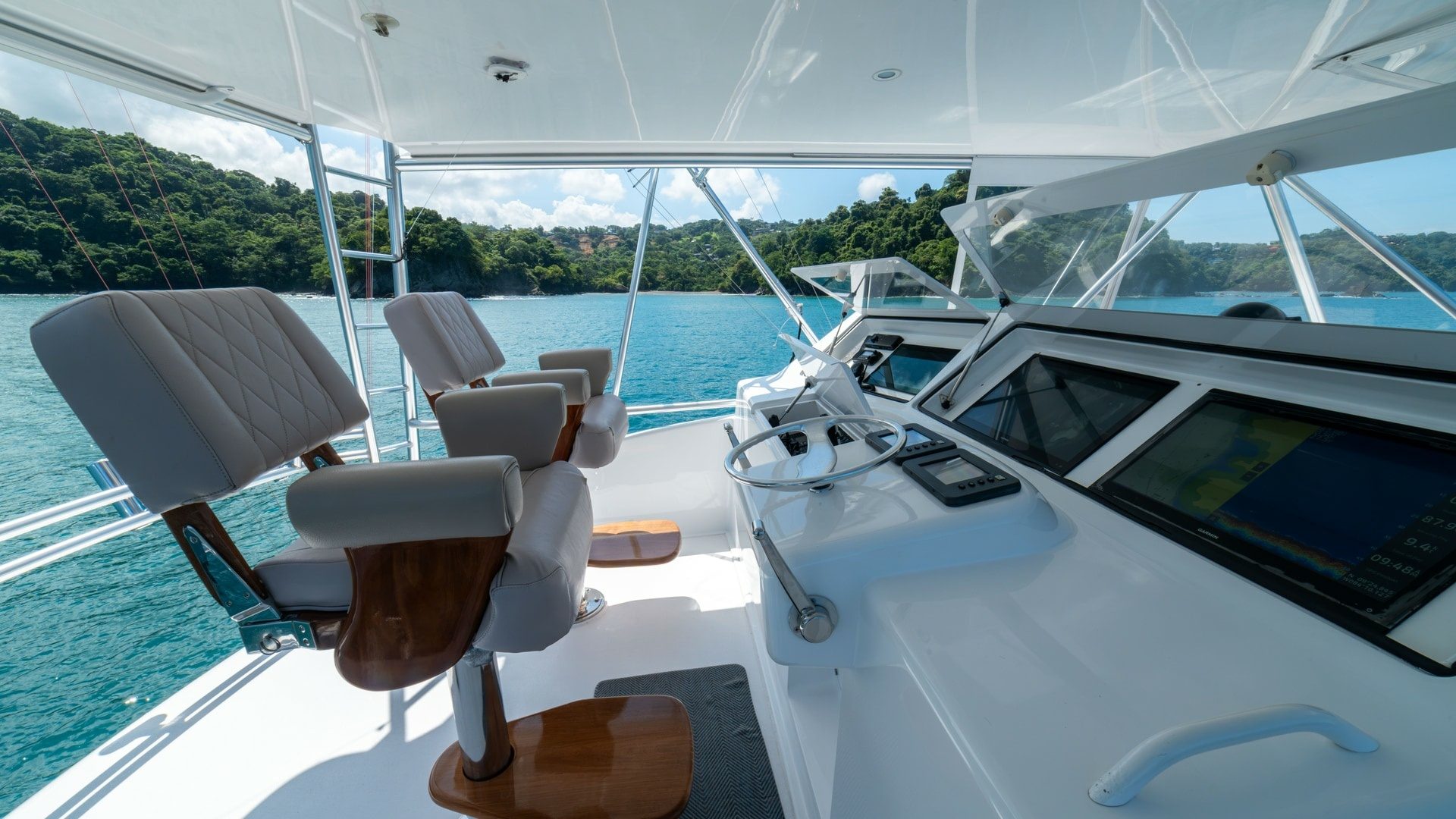2001 Viking 61 Convertible "Caliente" - photo 3