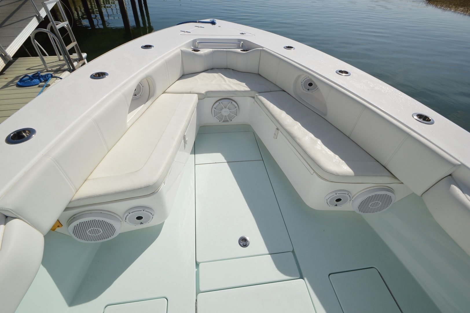 2015 Contender 32ST "FINS UP JR" - photo 3