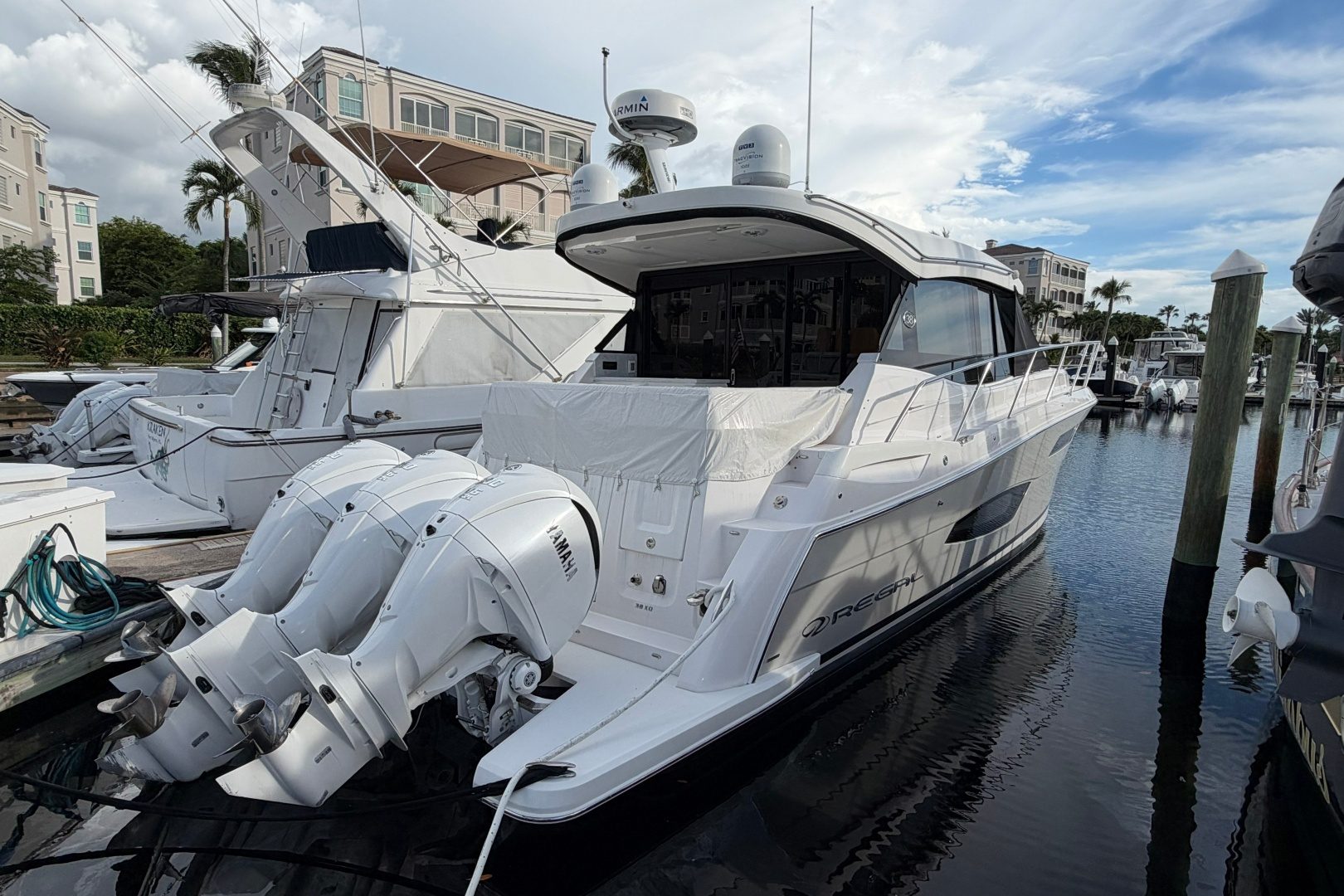 2022 Regal 38 XO - photo 3