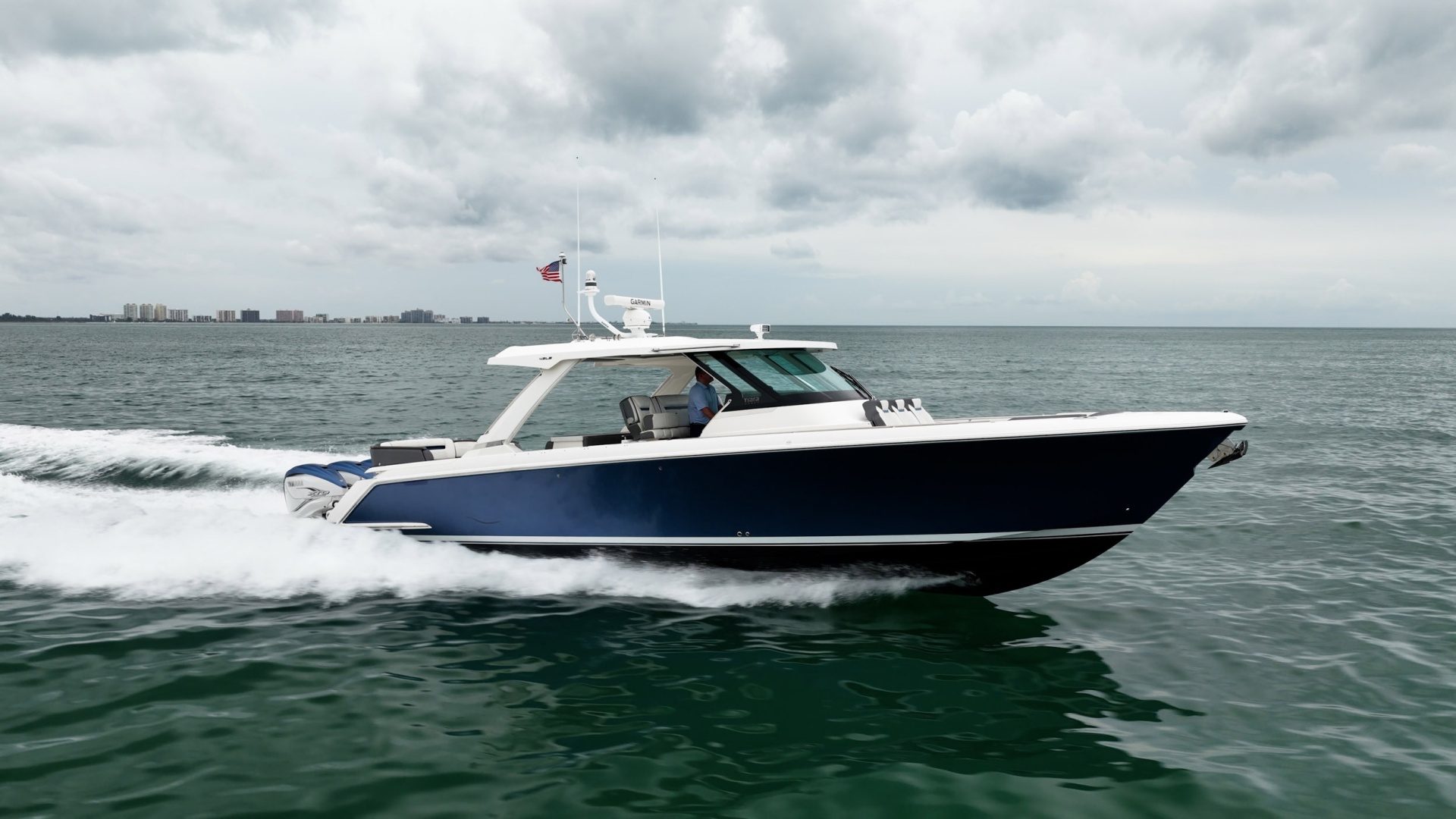 2021 Tiara Sport 43 LS "ESCALATION" - photo 1